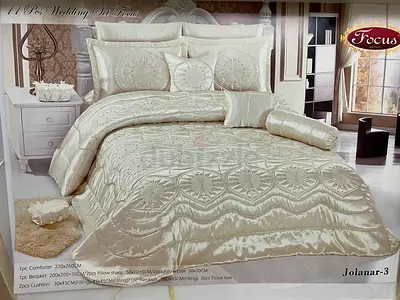 Beautiful pink elegant bedding brand new