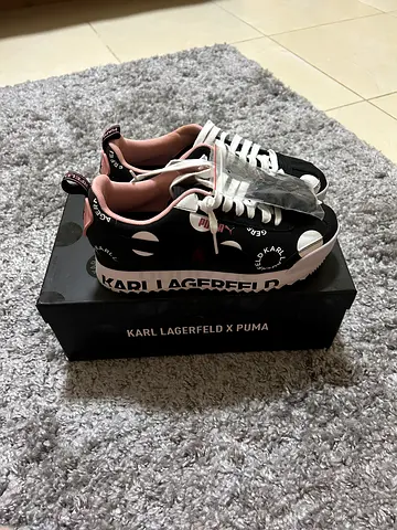 Women shoes