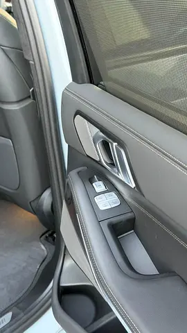 2025 BMW X7 缩略图 17
