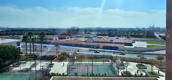Spacious Commercial Office | Ready to Move-in