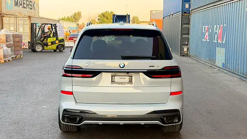 2025 BMW X7 缩略图 2
