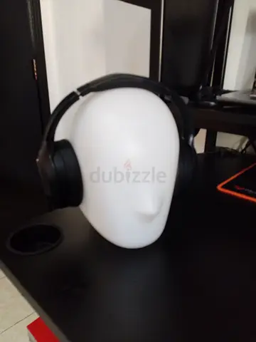 RGB Light-Up Mannequin Head Headphone Stand | 3 Modes, 8 Colors + Fade | Unique Gaming Desk Glow