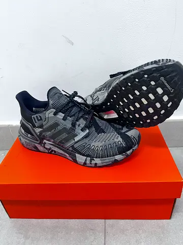 High-Performance Running Shoes - Great Condition