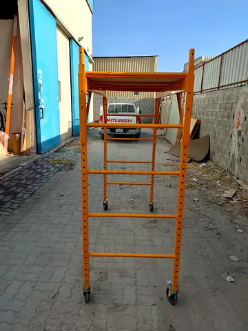 Platform  with  moving wheel