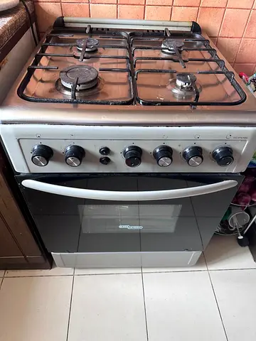Compact Gas Oven and Stove for Sale
