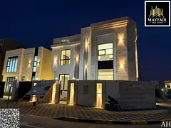For sale: Corner villa in a prime location with excellent space, suitable for large families or inve