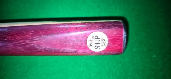 High-Quality Snooker Cue Stick and Box