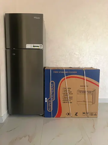 Super General Refrigerator with Free Standing Cooker