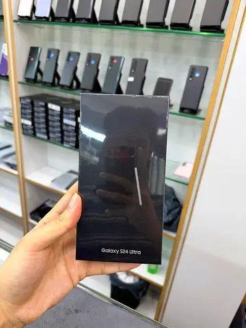 Samung Galaxy S24 Ultra Brand New.