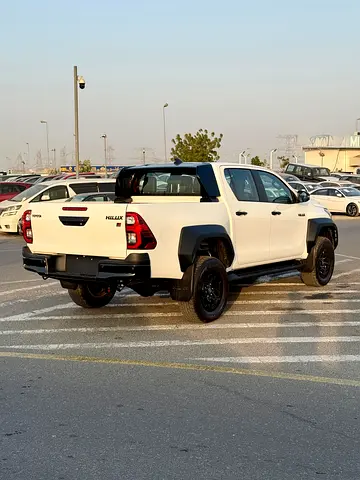 2025 Toyota HILUX 照片 5