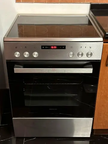 Free delivery Siemens Electric ceramic cooker- Modern and Efficient