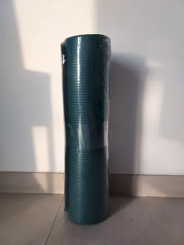 Yoga mat (New)
