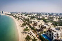 Family 3BR Townhouse | Coastal Charm