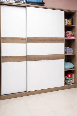 Sliding wardrobe