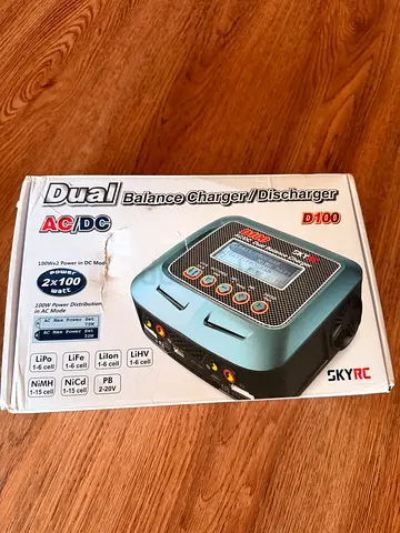 Complete RC Airplane Set – 3 Planes + Radio – Charger. Batteries  and receivers. 1,300 AED