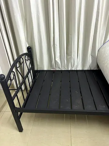 Single bed frame with matress