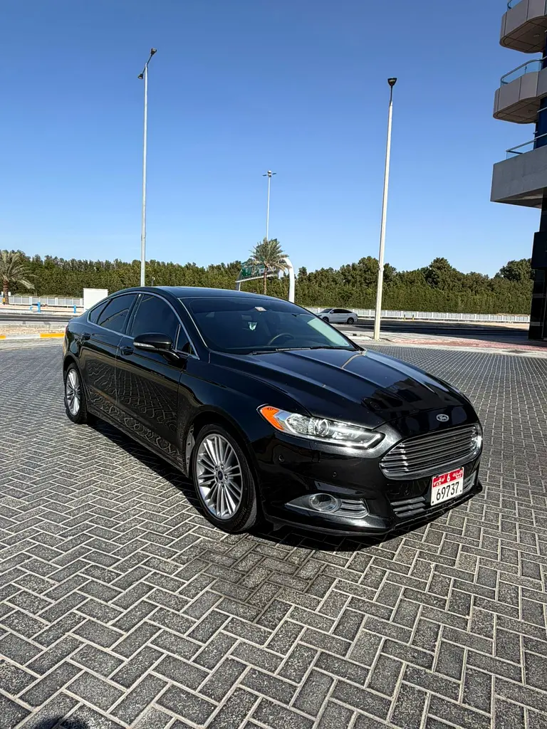 Ford Fusion 2015 — photo 1 of 8