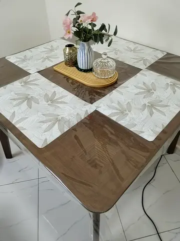 Homes r us dining table
