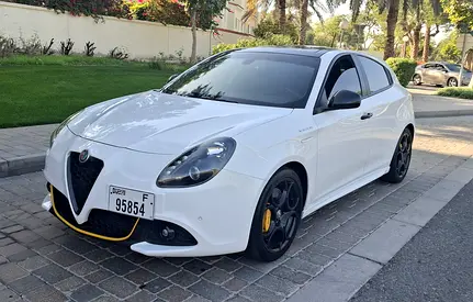 2021 Alfa Romeo Giulia Veloce All new Tyers in immaculate condition.