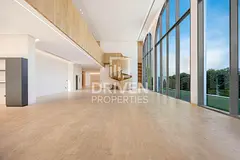 Prestigious New Custom-Built Luxury Villa