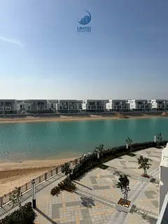 Luxury Beachfront Studio | Iconic Blue Bay Walk Address