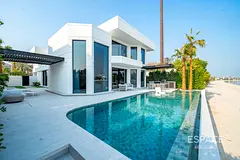 Luxury Upgraded Villa | Frond E |Skyline