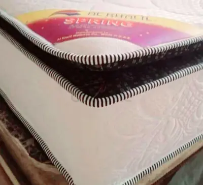 Brend New King size 180x200 spring Top memory foam matress Available 28 cm thikniss