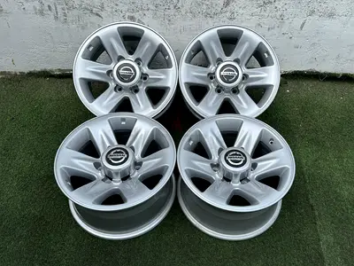 4x original Nissan VTC 16” wheels