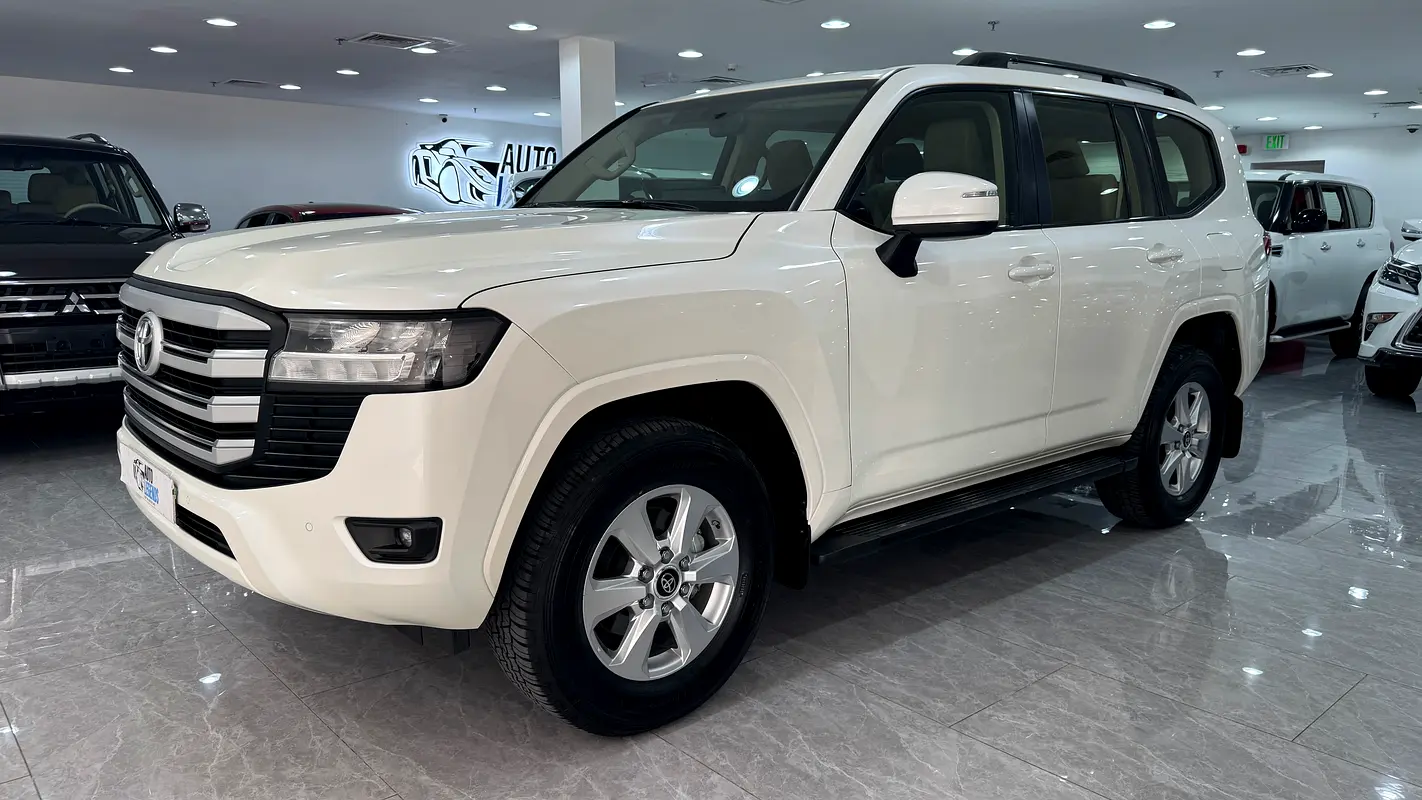 Toyota Land Cruiser 2024 — photo 1 of 14