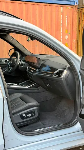 2025 BMW X7 缩略图 18