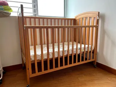 Baby cot