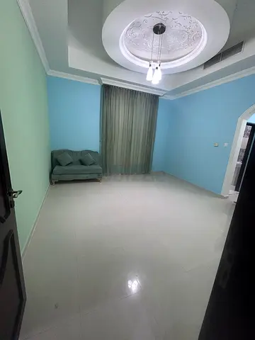 Master room available for rent near pound park