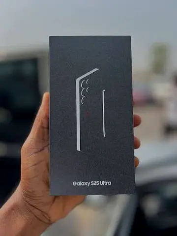 Samsung Galaxy S25 Ultra 256GB Brand New.