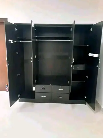 Brand new 4door cabinet cupboard available