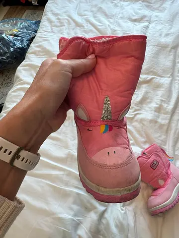 Cute Pink Unicorn snow boots size 26