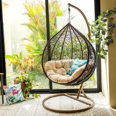 Cozy Hanging Egg Chair for Relaxation