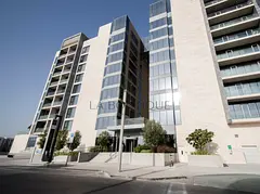 Sunset and Park View | Prime Location | Spacious