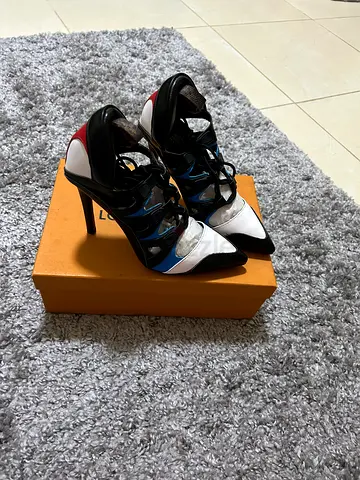 Women shoes