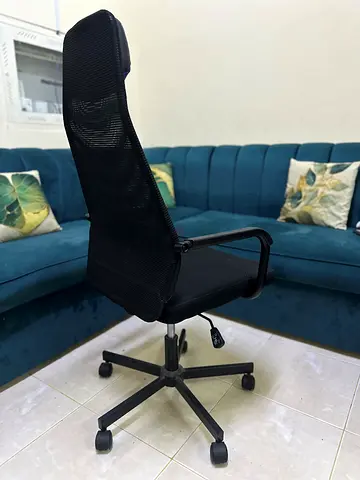 Ergonomic Office Chair in Excellent Condition
