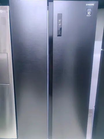 Samsung Side-by-Side Refrigerator - Modern and Spacious