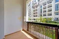 Luxurious 1BR+Balcony | Community View | Parking