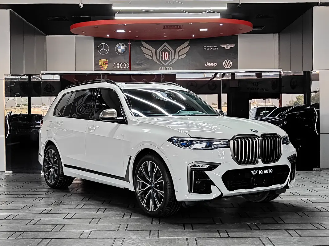 BMW X7 2021 — photo 1 of 20
