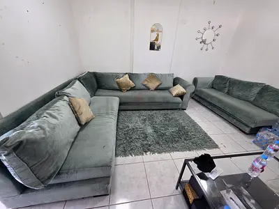 Stylish Green L-Shaped Sofa Set with Cushions