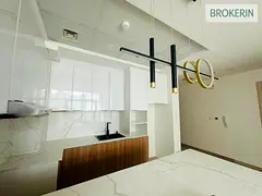 Light-Filled Modern Unit | Easy Access Area (JVC)