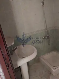 1 BHK WITH BALCONY CLEAN BEAUTIFUL APARTMENT RENT 30K