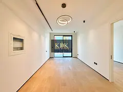 BRIGHT UNIT | SEMI FURNISHED | 1 BED