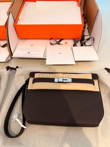 Hermès Kelly Depeches 25 Bai/Brun – Brand New Full Set