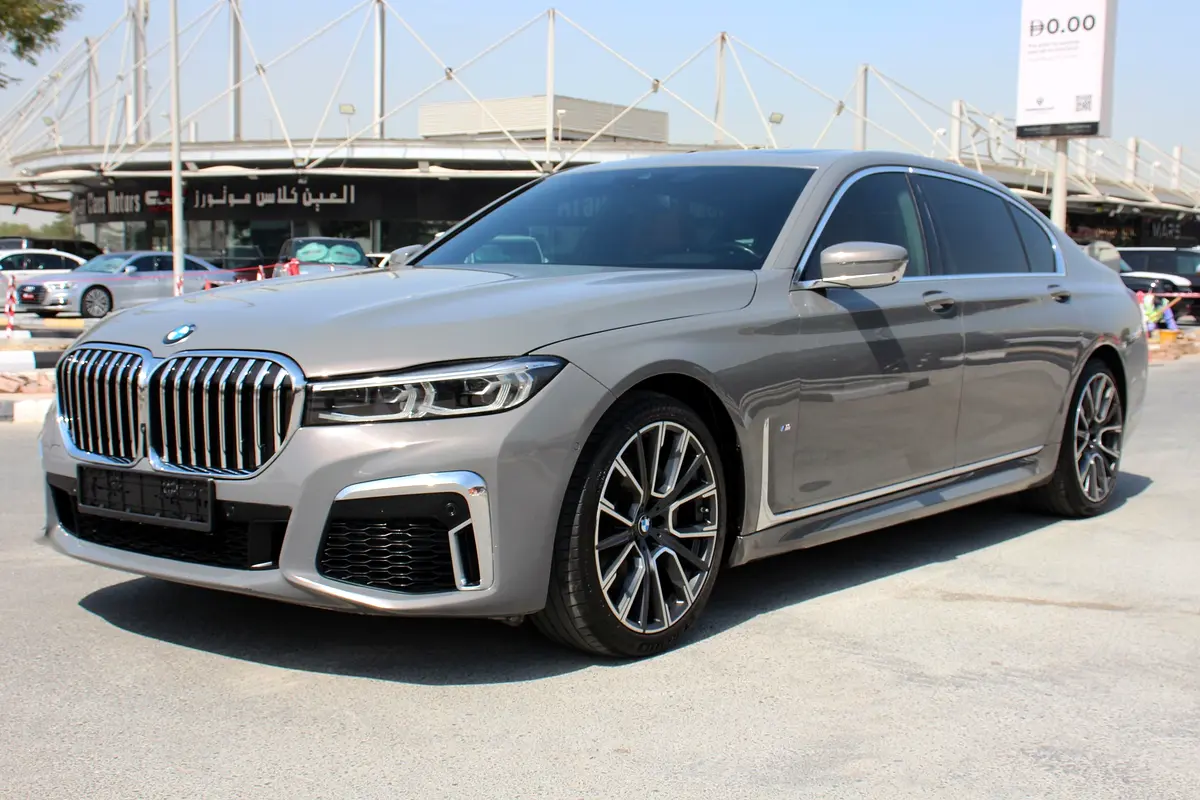 740i