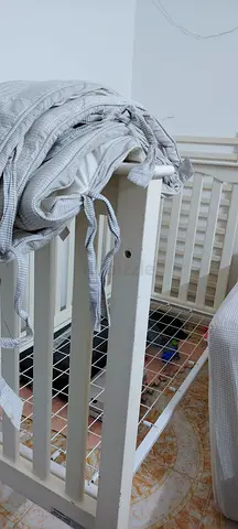 Quality Nursery Crib with Bedding Set