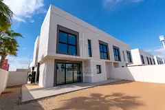 Private Corner 4BR Villa plus Maids | Single Row